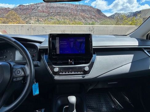 Used 2024 Toyota Corolla LE image 14