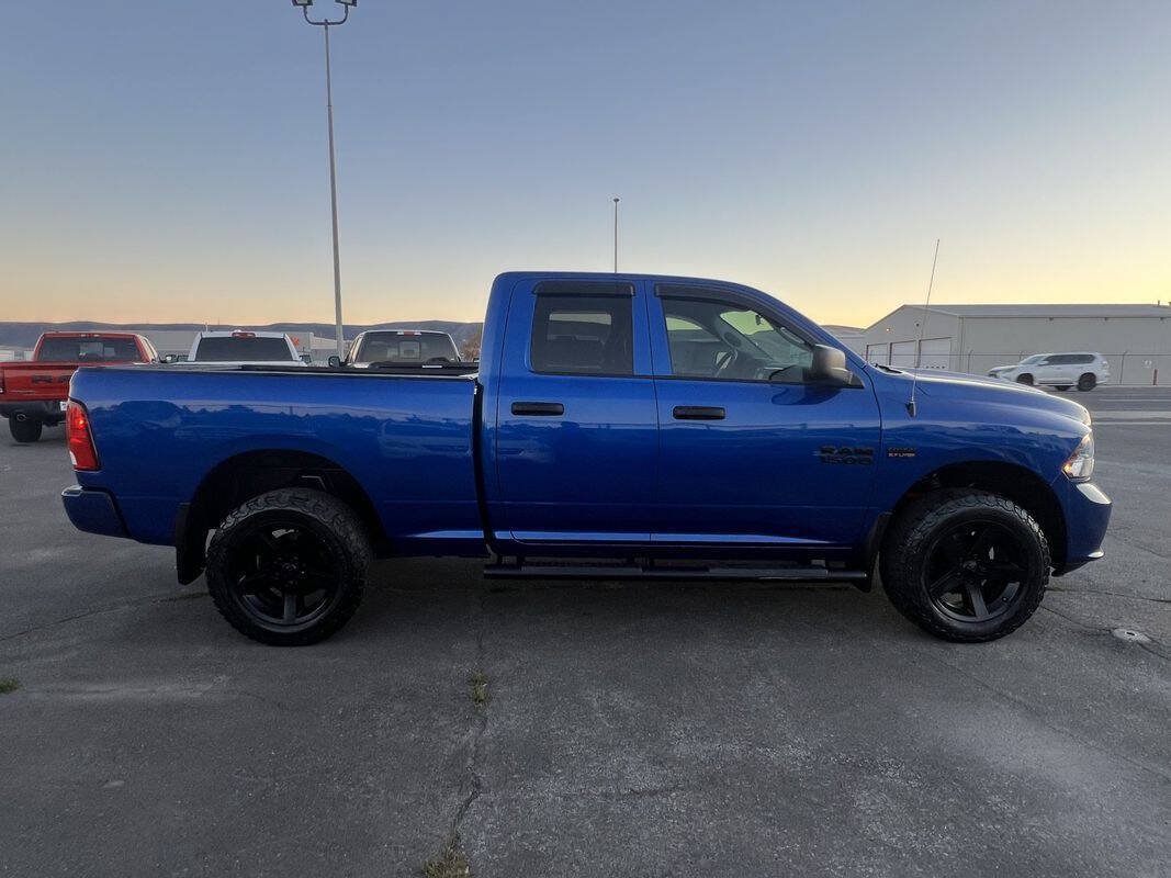 Used 2017 RAM 1500 Express w/ Express Value Package AWD/4WD image 5