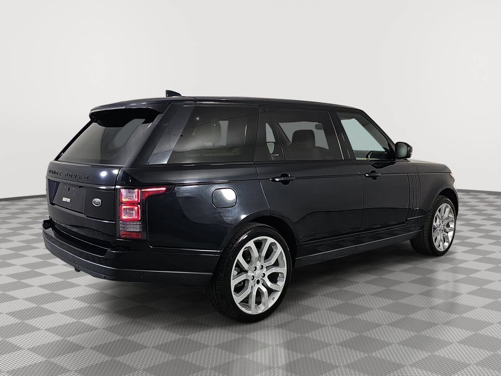 Used 2017 Land Rover Range Rover Long Wheelbase Supercharged AWD/4WD image 8