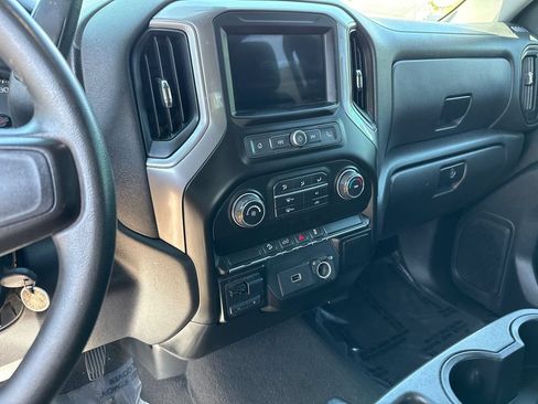 Used 2019 Chevrolet Silverado 1500 Custom Trail Boss AWD/4WD image 20