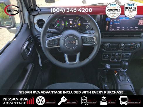 Used 2024 Jeep Wrangler Unlimited Sahara image 17