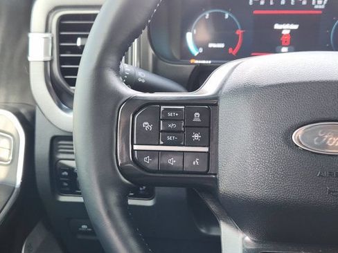 Used 2025 Ford F250 Platinum AWD/4WD image 30