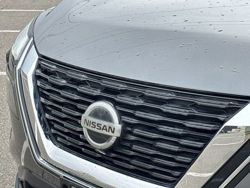 Used 2021 Nissan Rogue S AWD/4WD image 31