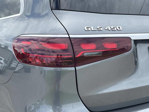 Certified 2025 Mercedes-Benz GLS 450 4MATIC w/ AMG Line Exterior image 10