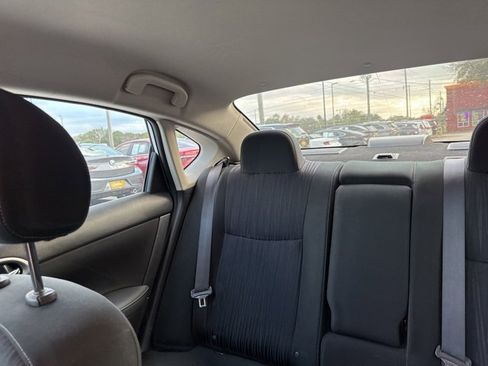 Used 2019 Nissan Sentra SV w/ Exterior Package image 30