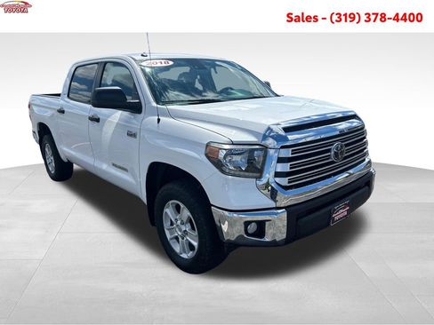 Certified 2018 Toyota Tundra SR5 w/ SR5 Upgrade Package AWD/4WD image 9