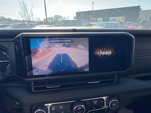 Used 2025 Jeep Wrangler Unlimited Rubicon 4xe w/ Convenience Group image 31