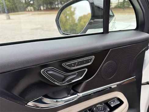 New 2026 Lincoln Corsair Reserve image 12