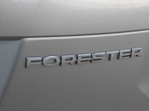 Used 2018 Subaru Forester 2.5i image 12