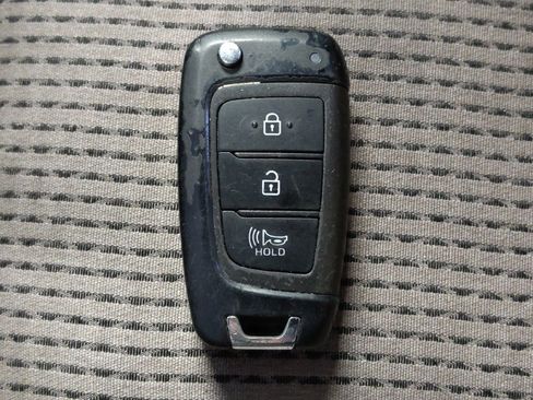 Used 2023 Hyundai Santa Fe SE FWD image 32