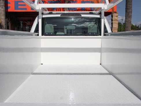 Used 2022 Ford F350 XL w/ Power Equipment Group image 8