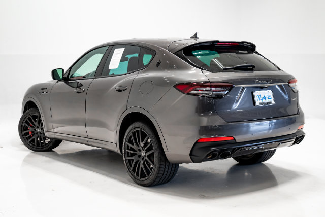 Used 2022 Maserati Levante Modena AWD/4WD image 29