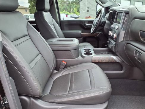 Used 2022 GMC Sierra 3500 Denali w/ Denali Ultimate Package AWD/4WD image 14