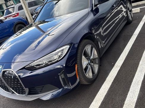 Used 2023 BMW i4 eDrive35 w/ Premium Package RWD image 7