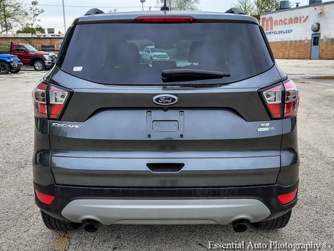 Used 2017 Ford Escape SE w/ Equipment Group 201A AWD/4WD image 7