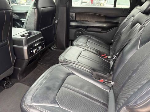 Used 2019 Ford Expedition Max Limited RWD image 24