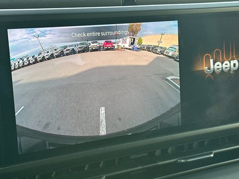 Certified 2025 Jeep Wrangler Unlimited Sahara w/ Safety Group image 19