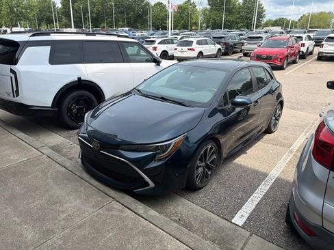 Used 2019 Toyota Corolla XSE FWD image 5