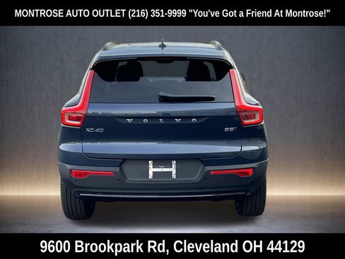 New 2026 Volvo XC40 B5 Ultra w/ Climate Package image 4