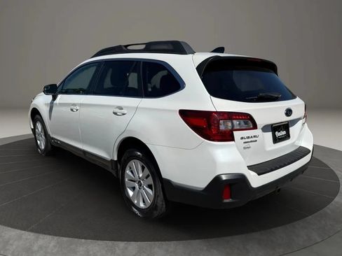Used 2018 Subaru Outback 2.5i Premium AWD/4WD image 8