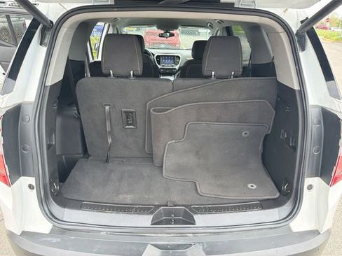 Used 2021 GMC Acadia SLE w/ Driver Convenience Package FWD image 21