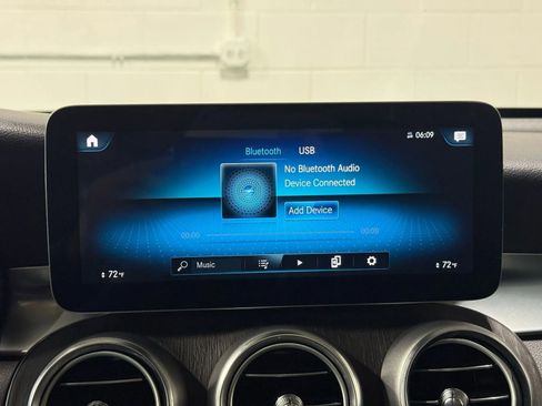 Used 2021 Mercedes-Benz GLC 300 GLC 300 4MATIC Sport Utility 4 image 37