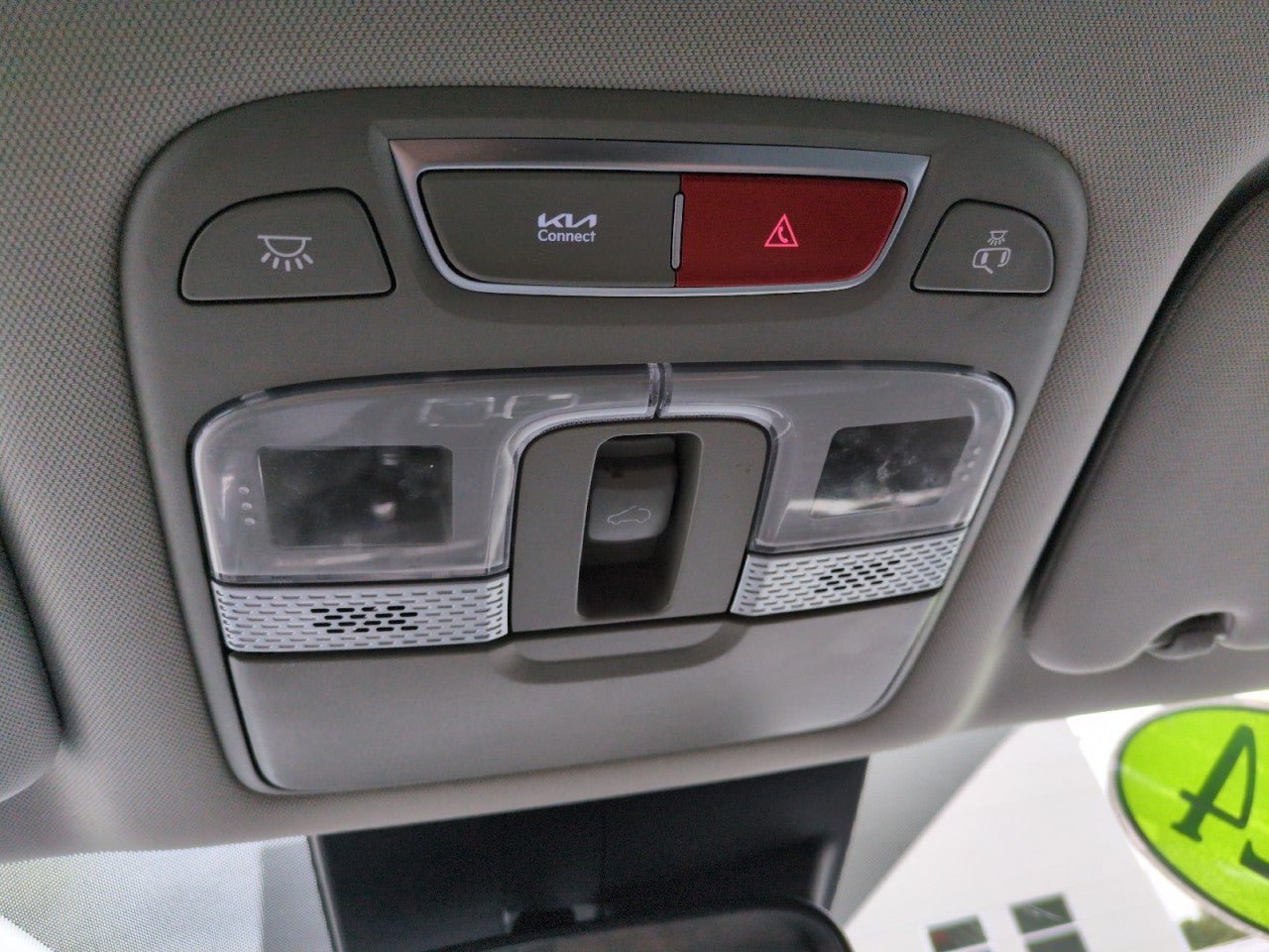 Certified 2024 Kia Telluride S w/ S Sunroof Package FWD image 23