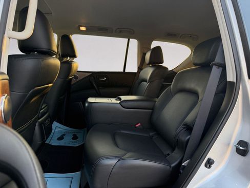 Used 2024 Nissan Armada SL w/ Captain's Chairs Package image 13