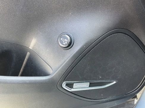 Used 2023 Buick Envision Avenir image 20