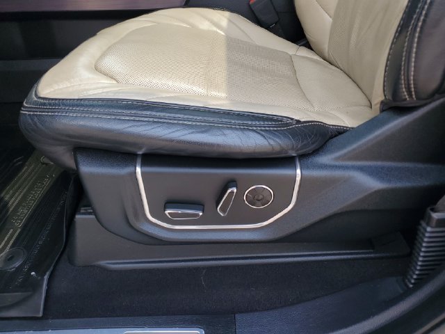 Used 2020 Ford F350 Limited AWD/4WD image 19