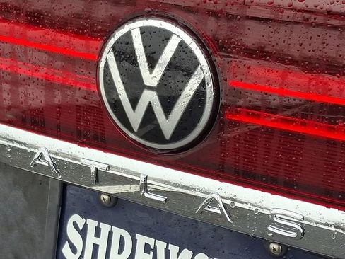 New 2026 Volkswagen Atlas Cross Sport SE image 12