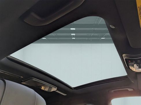 Used 2024 Mercedes-Benz S 580 4MATIC Sedan image 16