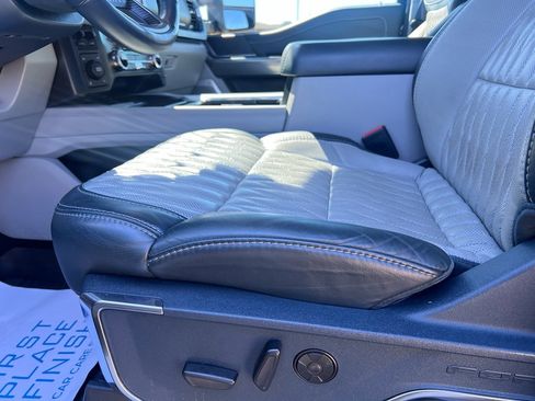 Used 2023 Ford F250 Limited image 24