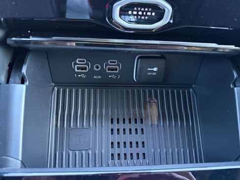 New 2026 Jeep Grand Cherokee Laredo image 17