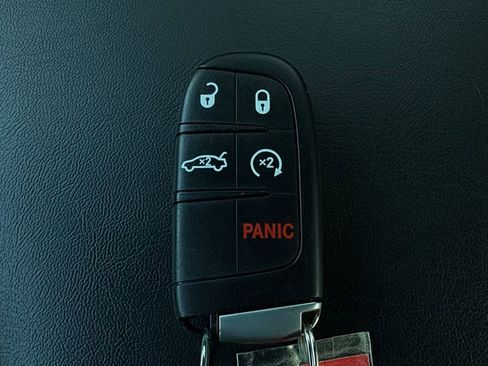 Used 2021 Dodge Challenger SRT Hellcat Redeye image 26