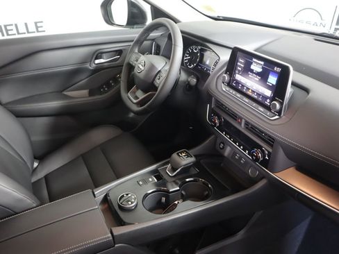 New 2026 Nissan Rogue Dark Armor image 28