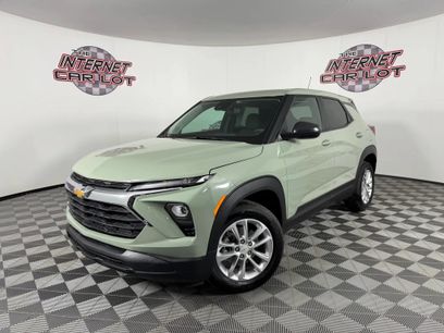 Used 2025 Chevrolet TrailBlazer LS w/ LS Convenience Package