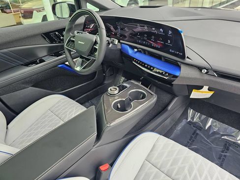 New 2026 Cadillac Optiq V AWD/4WD image 10