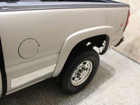 Used 2006 Chevrolet Silverado 2500 LT w/ Onstar Plus Package image 6