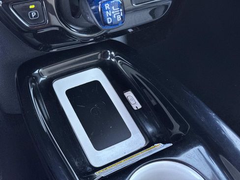 Used 2017 Toyota Prius Three Touring image 23