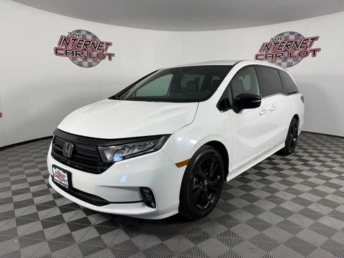 Used 2023 Honda Odyssey Sport image 3
