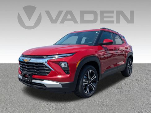 New 2026 Chevrolet TrailBlazer LT w/ Convenience Package image 2
