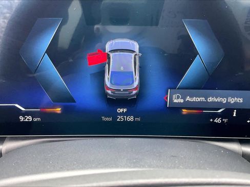 Used 2023 BMW i4 eDrive35 image 21