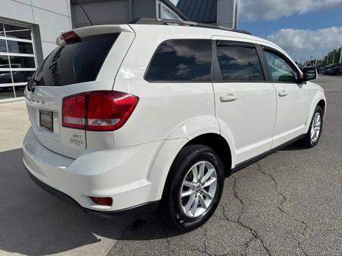 Used 2017 Dodge Journey SXT w/ Premium Group FWD image 5