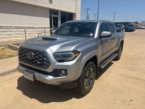 Used 2023 Toyota Tacoma TRD Sport w/ Technology Package AWD/4WD image 1