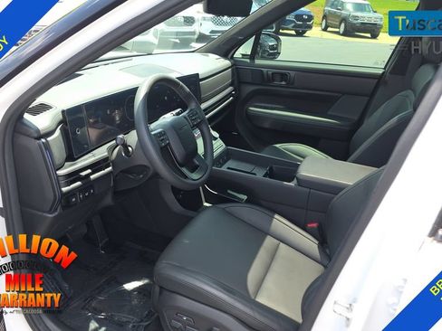 Used 2024 Hyundai Santa Fe Calligraphy FWD image 23