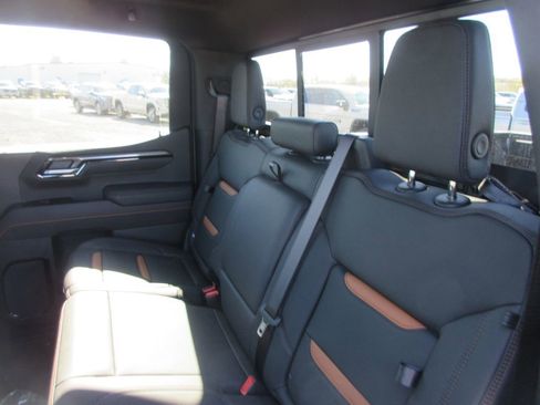 New 2026 GMC Sierra 1500 AT4 w/ AT4 Premium Package AWD/4WD image 13