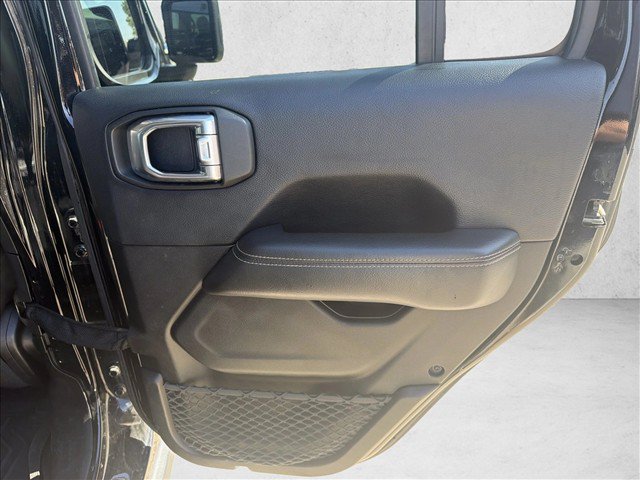 Used 2018 Jeep Wrangler Unlimited Rubicon AWD/4WD image 22