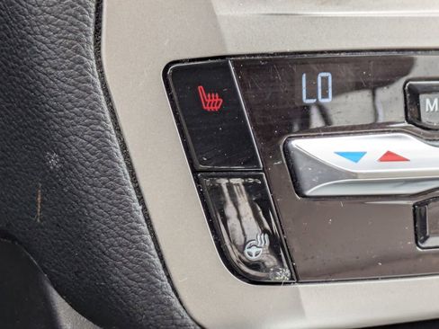 Used 2021 Ford Explorer XLT w/ Equipment Group 202A image 26