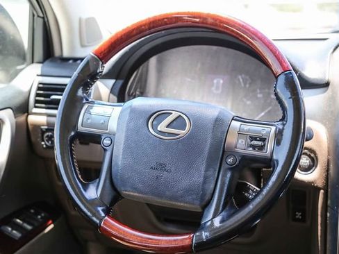 Used 2016 Lexus GX 460 w/ Premium Package AWD/4WD image 21